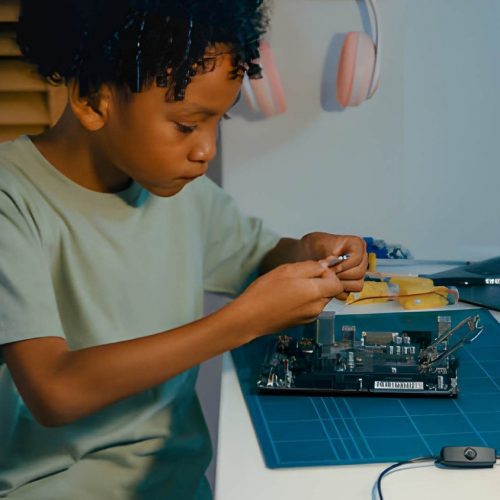 The Role of AI Tools in Student Learning Success